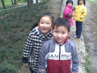 乐乐的同学聚会作文