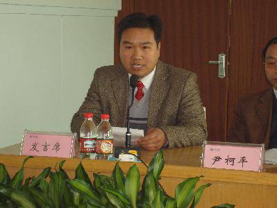 2009年杞县“校讯通”助推教育化暨表彰会作文