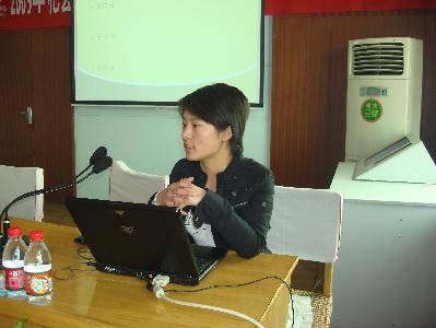 2009年杞县“校讯通”助推教育化暨表彰会作文