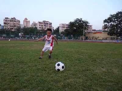 我运动 我快乐(看图配话)作文