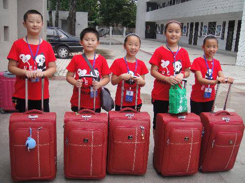 心随儿动(牵挂)——中泰文化交流营 妈妈篇(一)作文