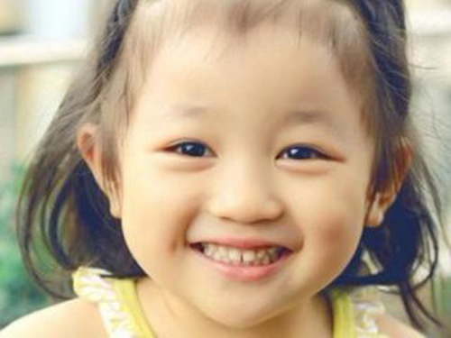ż飿