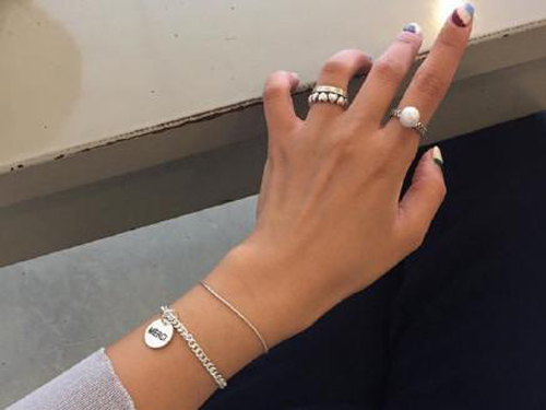 姓名承载丰富的内涵2017