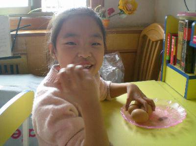 如何区分生鸡蛋和熟鸡蛋?(配图片)作文