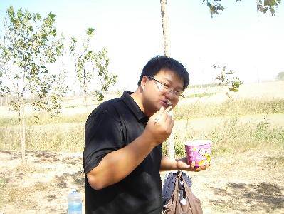 我郊游,我收获;我野炊,我快乐 ——小记第八期家庭联合读书活动(附照片)作文