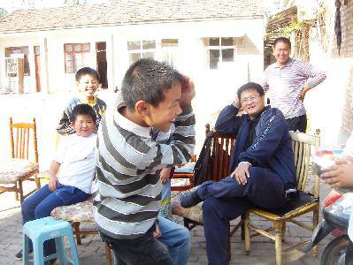 我郊游,我收获;我野炊,我快乐 ——小记第八期家庭联合读书活动(附照片)作文