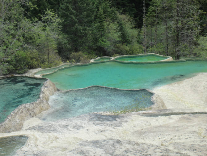 四川旅游之黄龙美景作文