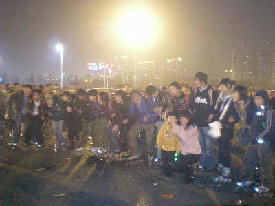 天文望远镜里五十二年一遇的最圆元宵月(配照片,视频待传)作文