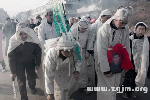 梦见出殡是什么意思