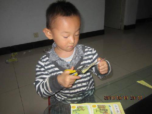 С飬