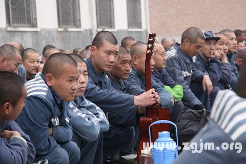 梦见杀人进监狱是什么意思