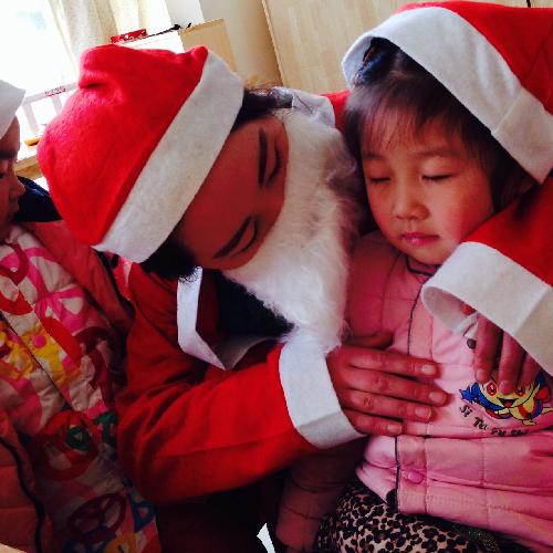 圣诞节:孩子们最欢乐的第二个“儿童节”作文