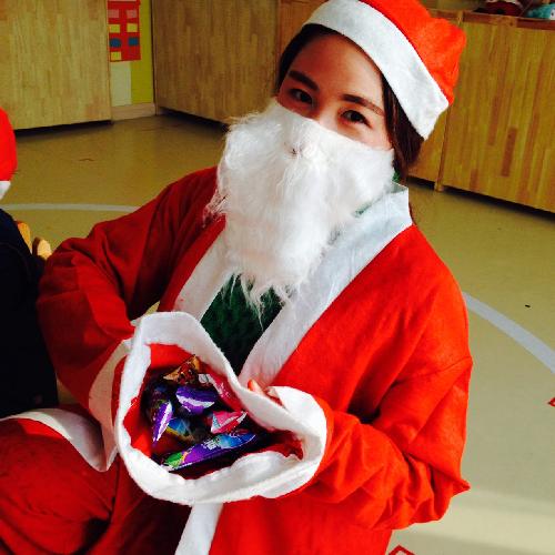 圣诞节:孩子们最欢乐的第二个“儿童节”作文