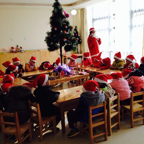 圣诞节:孩子们最欢乐的第二个“儿童节”作文