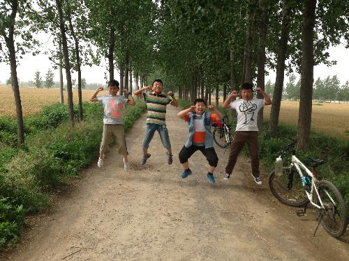 走,一起去田野作文