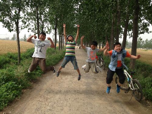 走,一起去田野作文