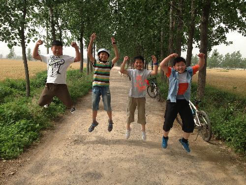 走,一起去田野作文