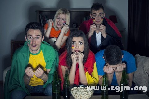 梦见看球赛是什么意思