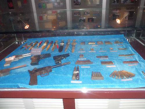 人民警察 光荣而神圣——参观洛阳警察博物馆作文