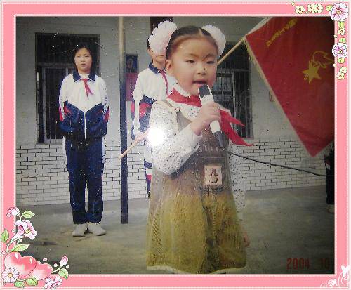 留驻童年 书香常伴--女儿的阅读成长史作文