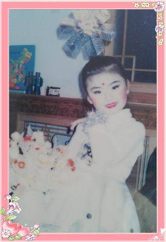 留驻童年 书香常伴--女儿的阅读成长史作文