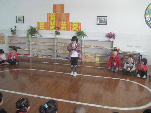 照顾蛋宝宝(一)作文