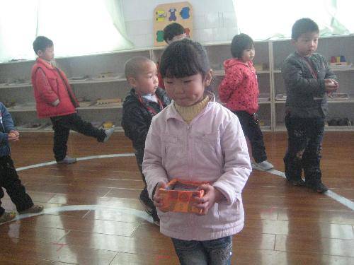 照顾蛋宝宝(一)作文