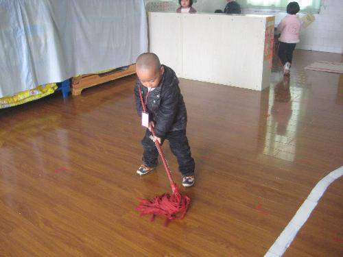 照顾蛋宝宝(一)作文