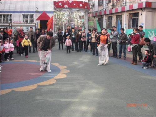 开心快乐的亲子运动会!作文