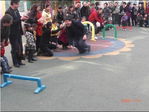 开心快乐的亲子运动会!作文