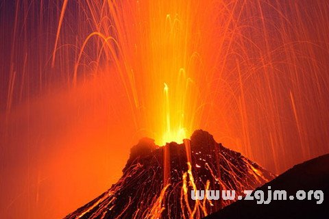 梦见火山爆发毁了家是什么意思