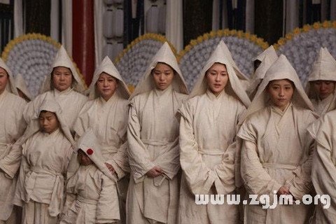 梦见坠落山谷是什么意思