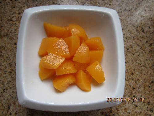 舌尖上的夏天(三)——自制黄桃罐头作文