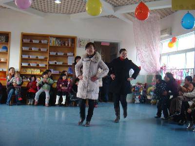 又一个快乐的三八节 作文