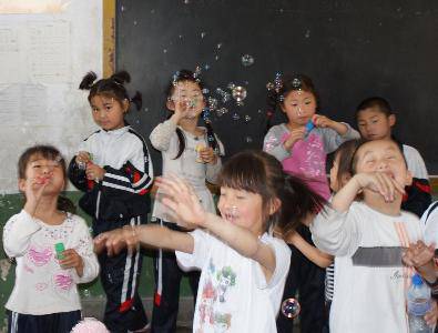 在游戏中悟美练术——泡泡!作文