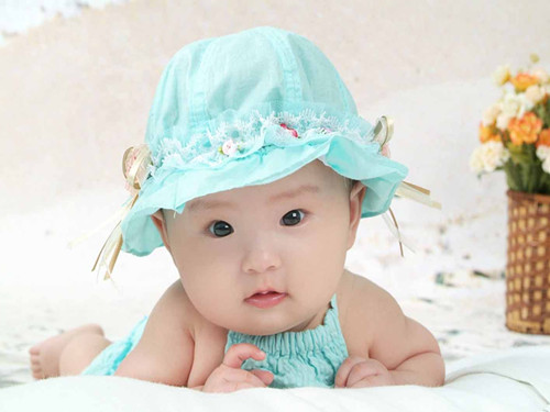 姓名学知识大全:宝宝不和爹妈姓行不行