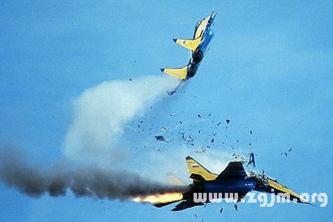 梦见飞机相撞是什么意思