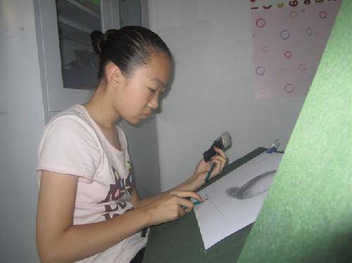 暑假报班也疯狂作文