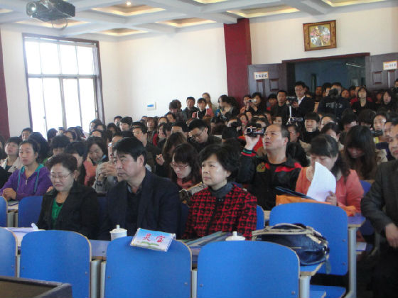 DSC05349.JPG 三门峡市“快乐阅读”研讨会在灵宝一小举行作文