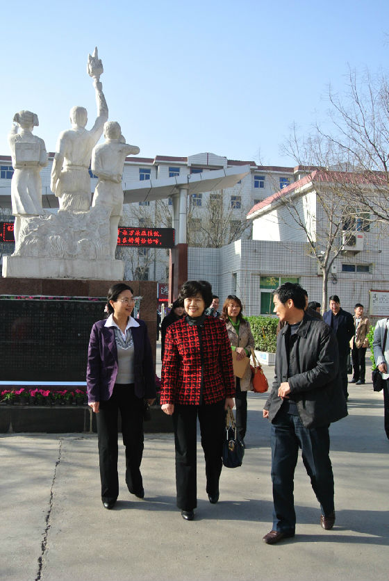 DSC_2397.JPG 三门峡市“快乐阅读”研讨会在灵宝一小举行作文