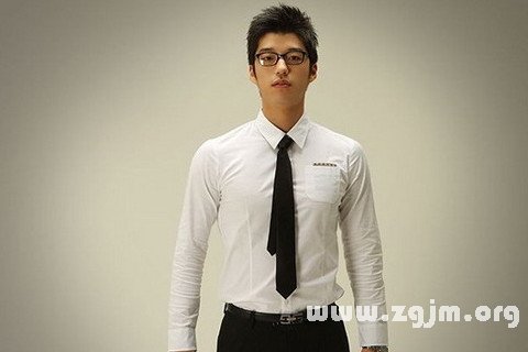 梦见穿衬衣是什么意思