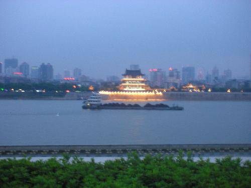 我的夏令营之旅(三)——主席故乡游作文