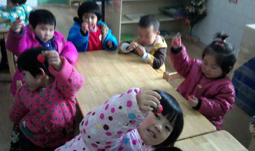 浓浓爱意传真情——我给爸爸妈妈送礼物作文