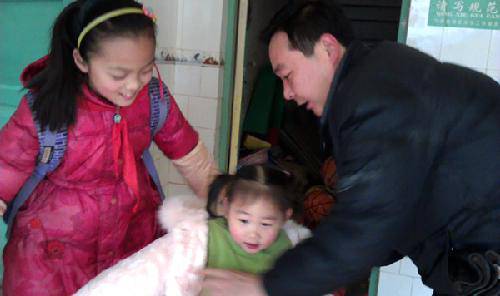 浓浓爱意传真情——我给爸爸妈妈送礼物作文