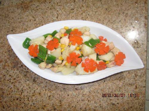 舌尖上的夏天(八)——五彩鸡丁炒时蔬作文