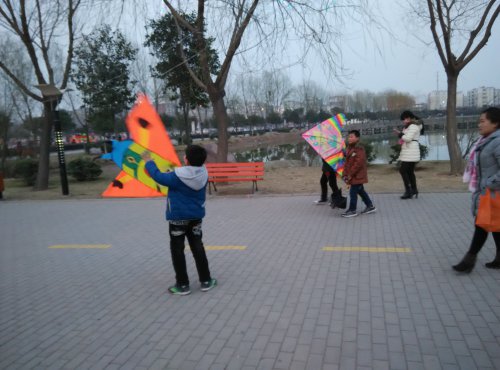 【寒假在成长】 找春天作文