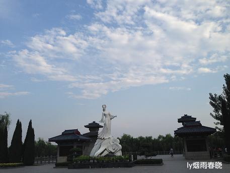 盛夏之美:那些美丽的清晨和黄昏作文