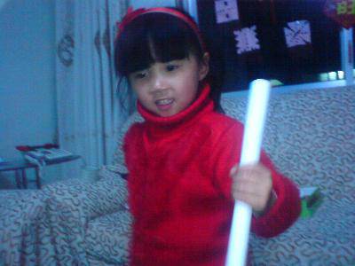 点点的科学小实验(10)——玻璃球穿墙功作文