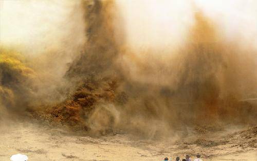 柳成荫十六字令——游小浪底作文