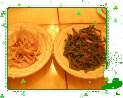 戴着泳镜做晚饭作文